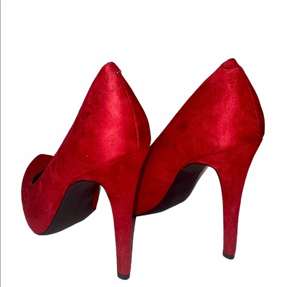 BCBGENERATION Parade Suede Red Platform High Heel 2000s - Picture 13 of 14